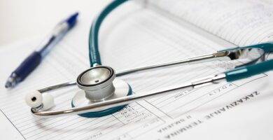 Cómo cotizar un seguro médico para extranjeros en Chile
